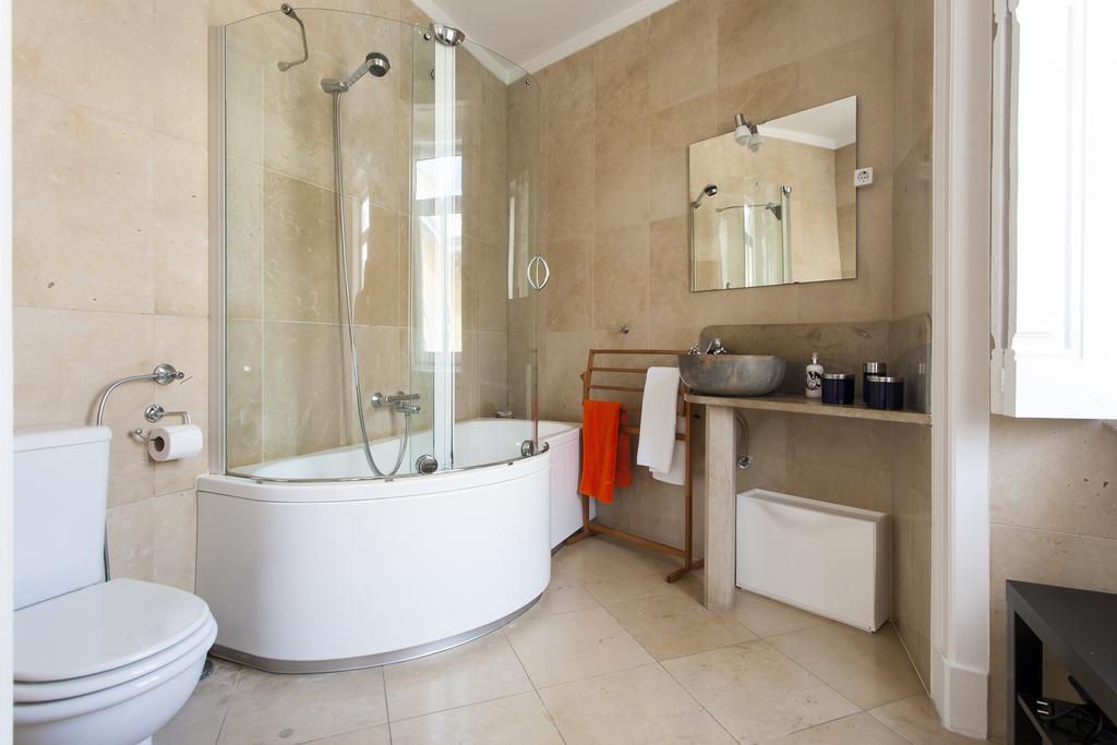 Apartamento Joivy Spacious And Bright 1-bed Flat With Views In Lapa *