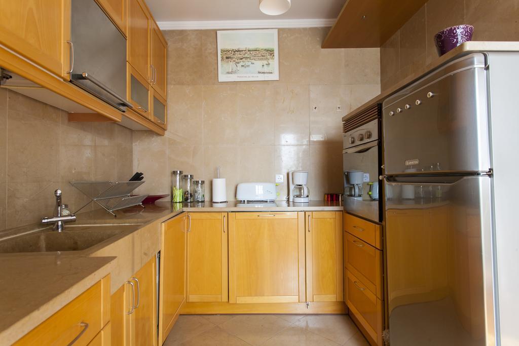 Joivy Spacious And Bright 1-bed Flat With Views In Lapa Apartamento Lisboa